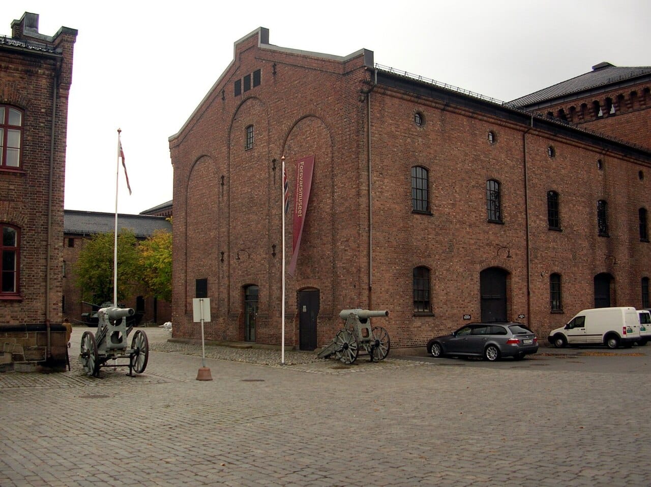 Forsvarsmuseet i Oslo. Foto av Grzegorz Wysocki via Wikimedia Commons.